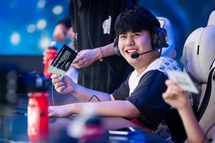 球队实现英 球队实现英