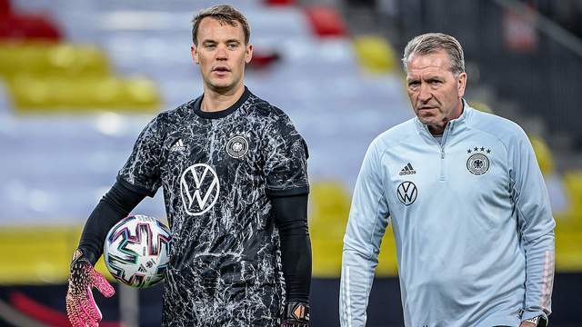 表现得很出 表现得很出